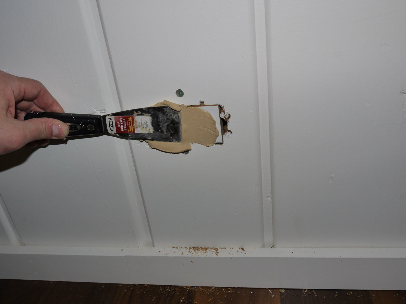 Wood Paneling or Drywall Repair Cabin DIY